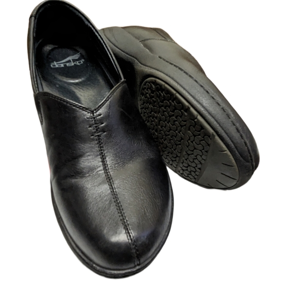 Dansko Restaurant Rescue - Picture 1 of 7